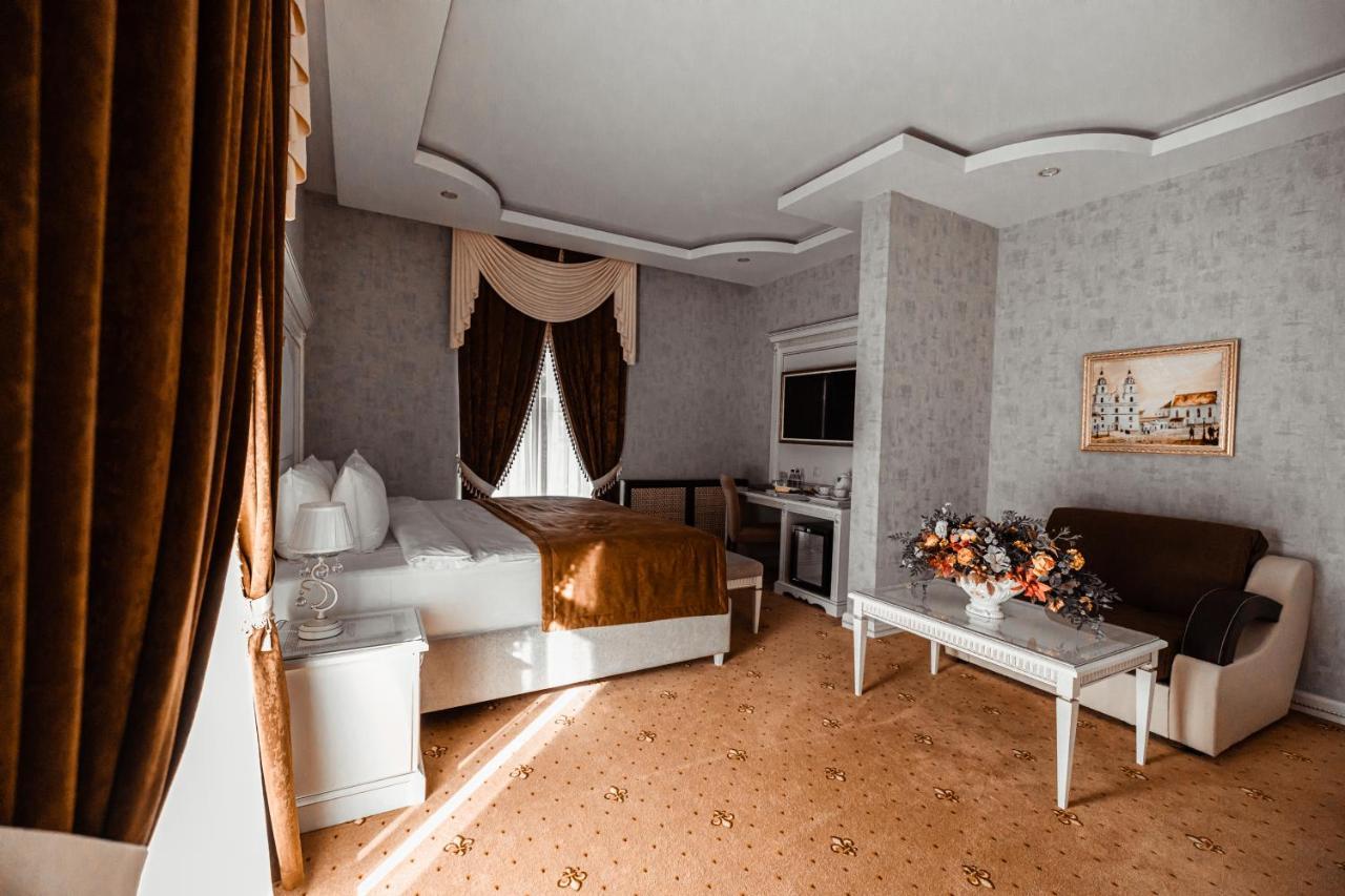 Imperial Palace Hotel มินสก์ ภายนอก รูปภาพ
