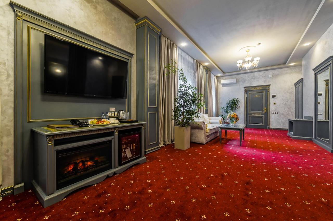 Imperial Palace Hotel มินสก์ ภายนอก รูปภาพ
